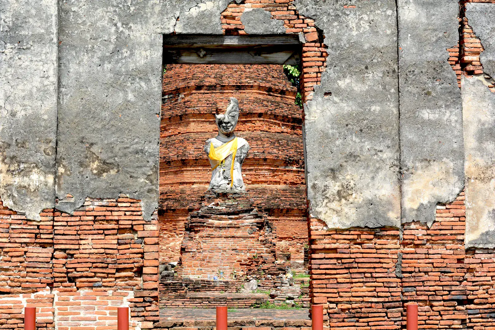 Ruines de temples bouddhistes du parc historique d'Ayutthaya