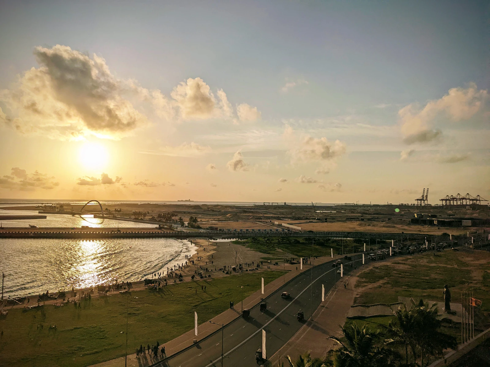 Front de mer et gratte-ciels de Colombo au Sri Lanka